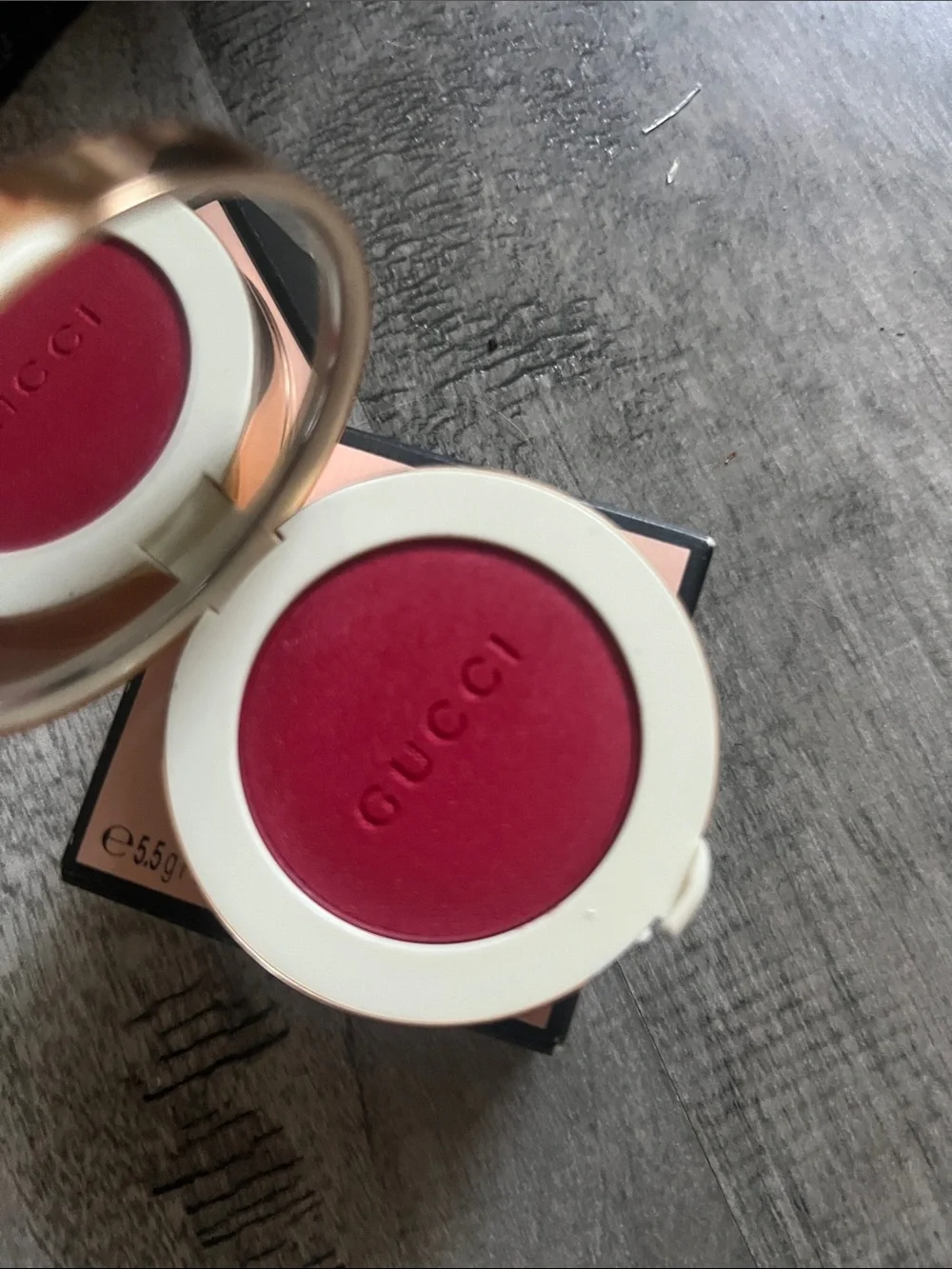Gucci Glow Blush - Soft Peach Pink Compact